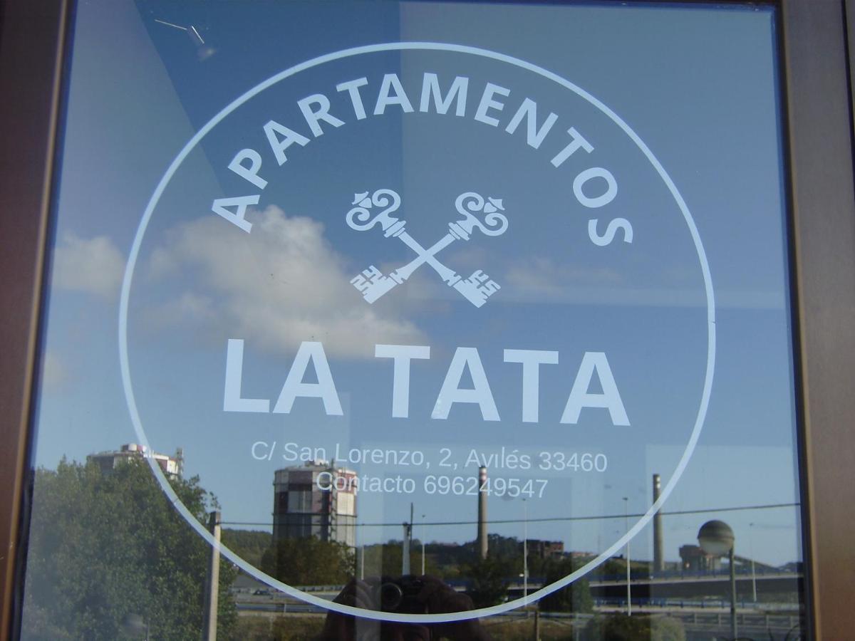 Apartamentos La Tata 阿维莱斯 外观 照片